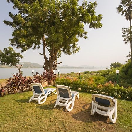 Riverview Tent Resort Kevadia 外观 照片