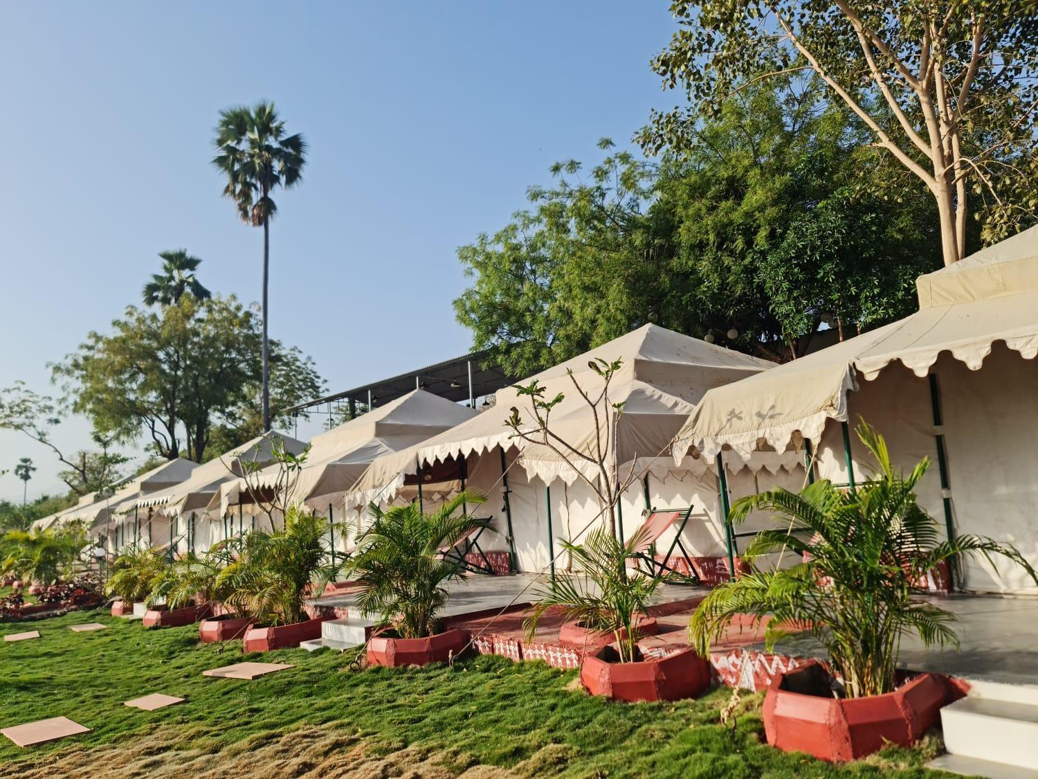Riverview Tent Resort Kevadia 外观 照片