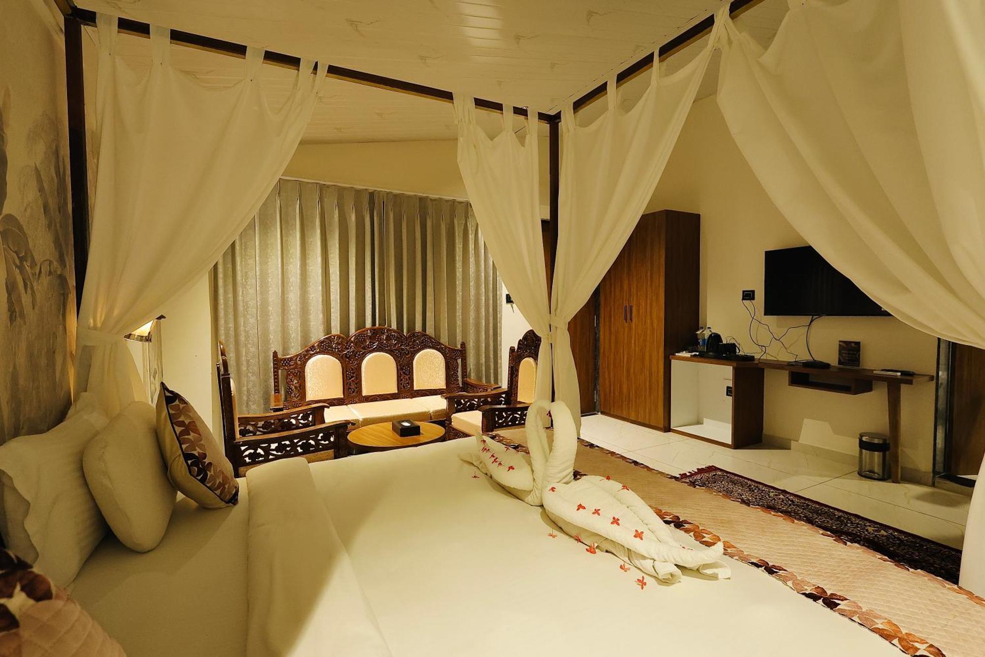 Riverview Tent Resort Kevadia 外观 照片