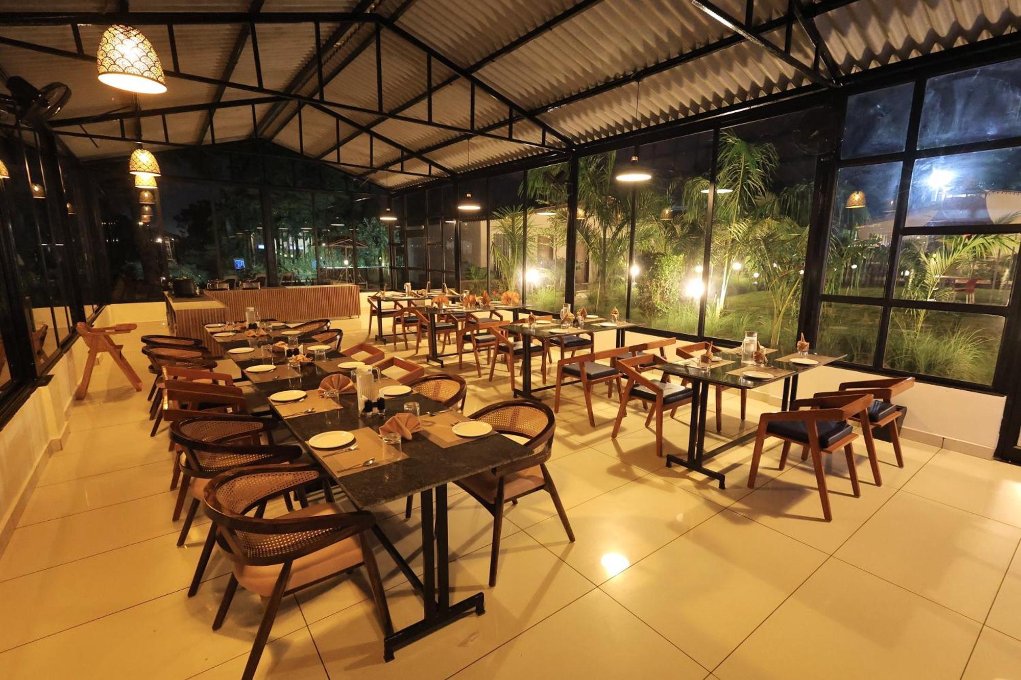 Riverview Tent Resort Kevadia 外观 照片