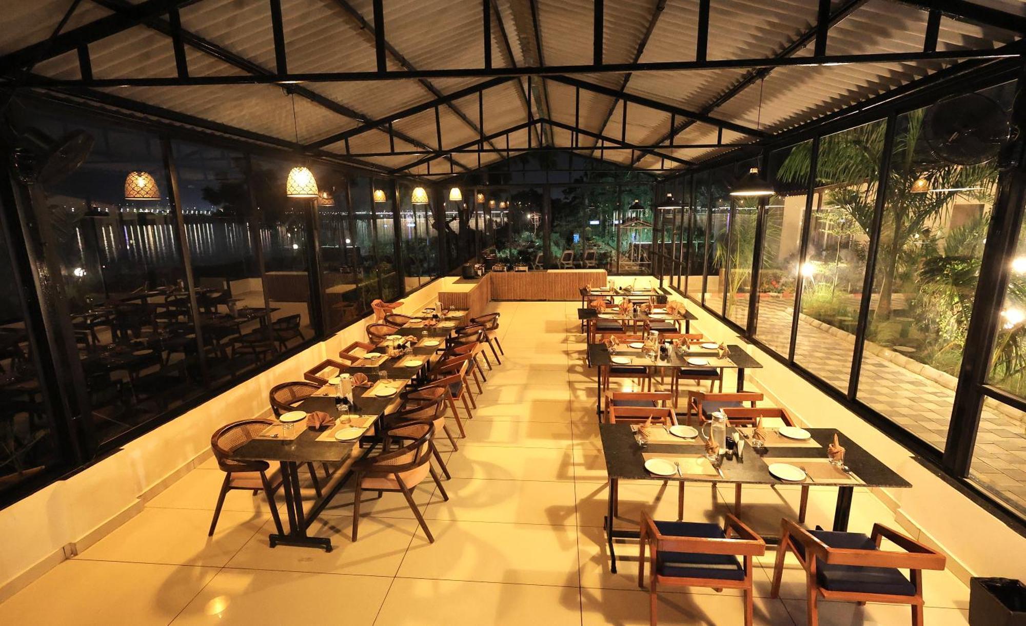 Riverview Tent Resort Kevadia 外观 照片