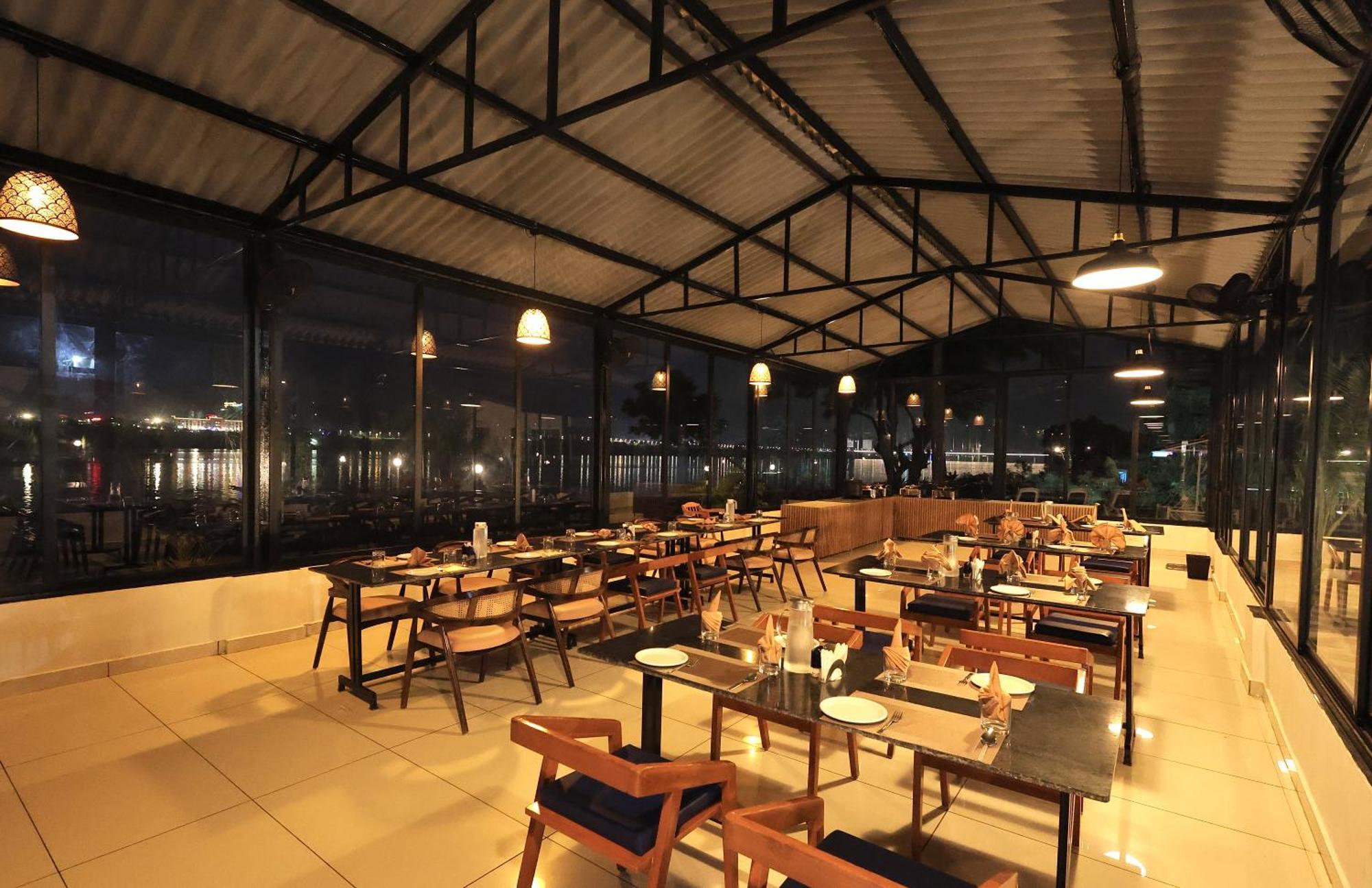 Riverview Tent Resort Kevadia 外观 照片