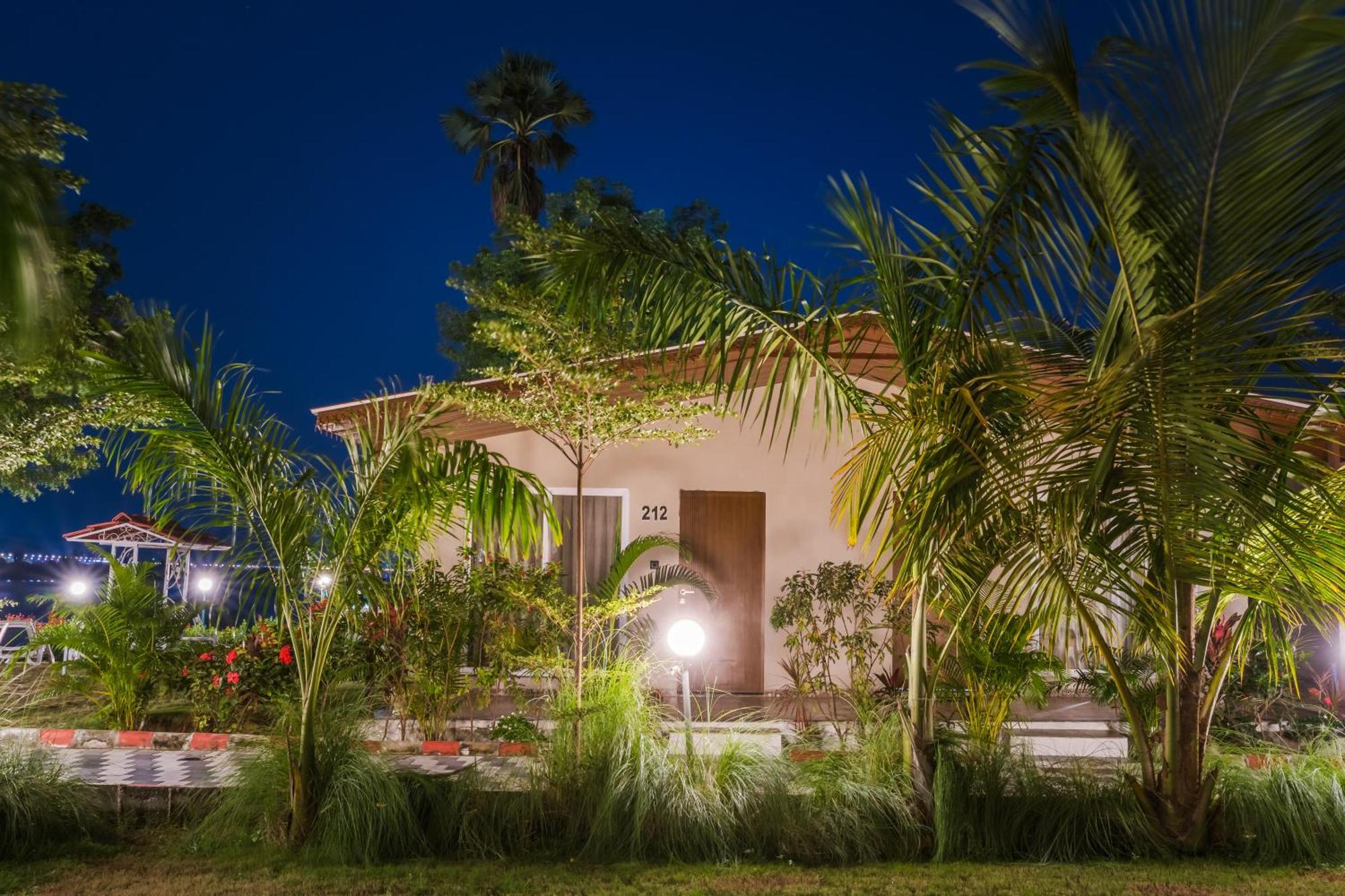 Riverview Tent Resort Kevadia 外观 照片