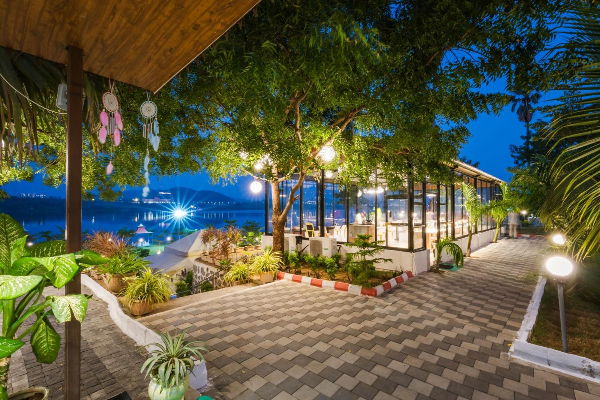 Riverview Tent Resort Kevadia 外观 照片