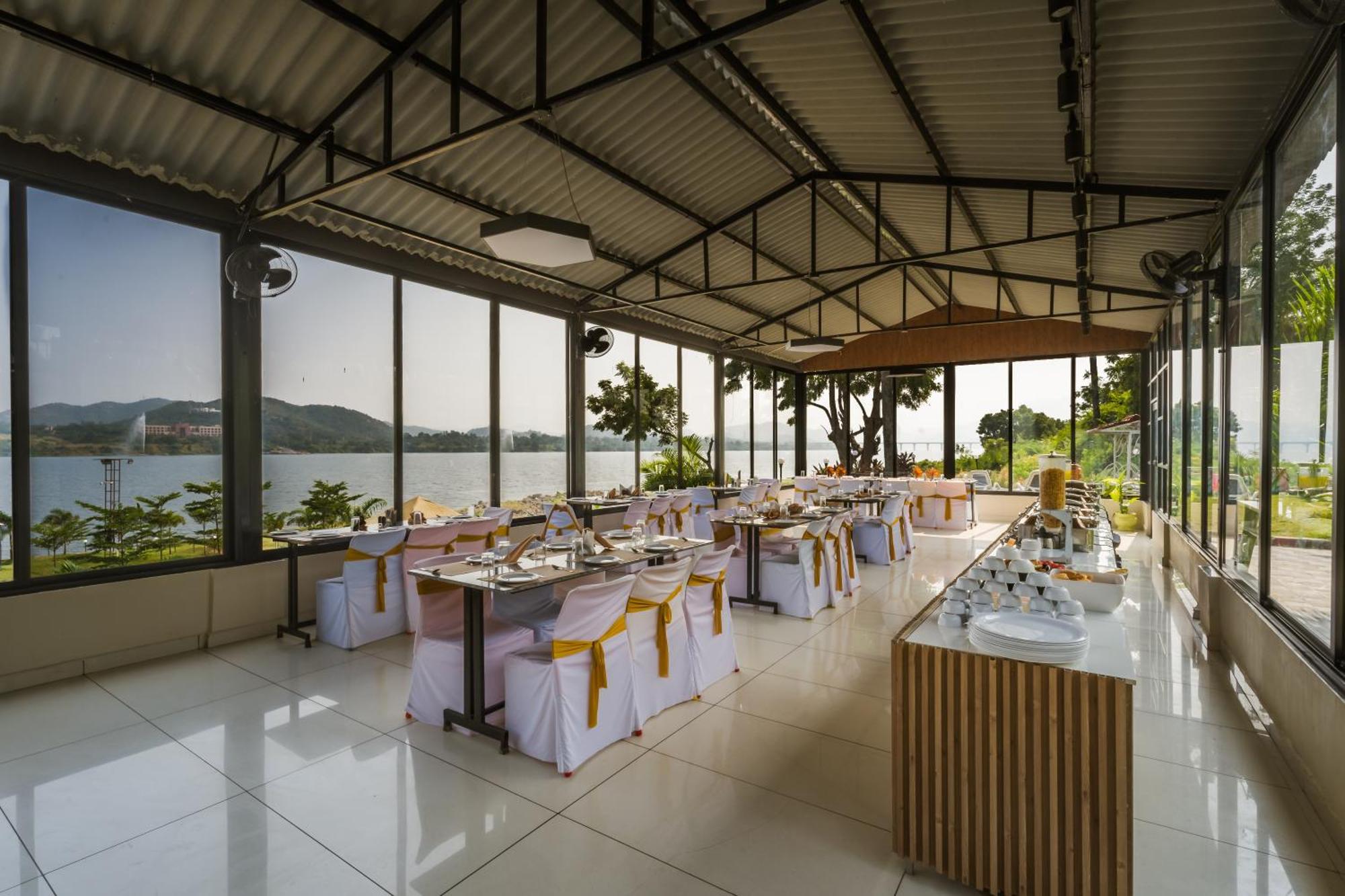 Riverview Tent Resort Kevadia 外观 照片