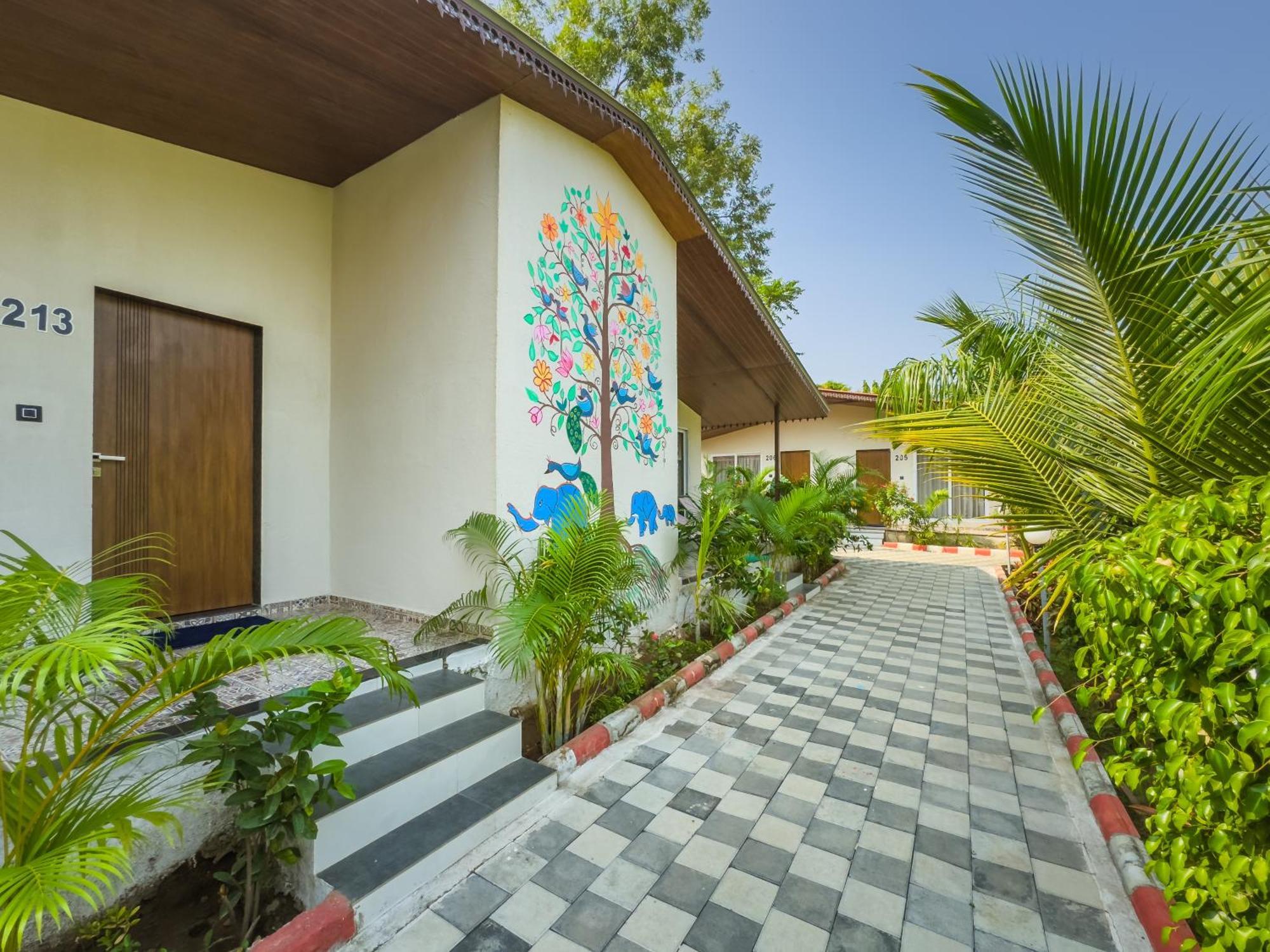 Riverview Tent Resort Kevadia 外观 照片